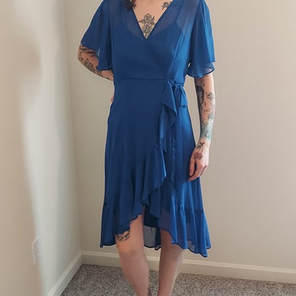 Calvin Klein Faux Wrap with Ruffles Short Sleeve Dress, Size 4 - Picture 1 of 13